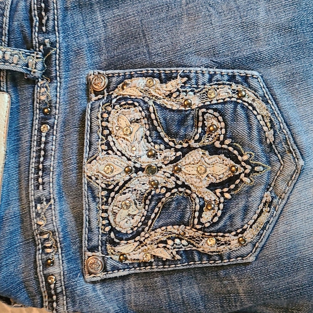 Grace in LA Jeans